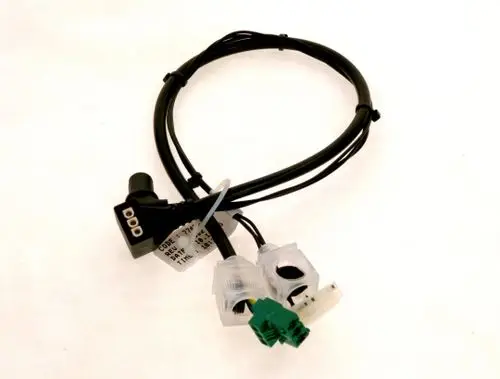 Kabel von Bosch mit mehreren Steckanschlüssen, darunter ein schwarzer Stecker mit Zahlen und transparente Verbindungen für elektronische Komponenten.